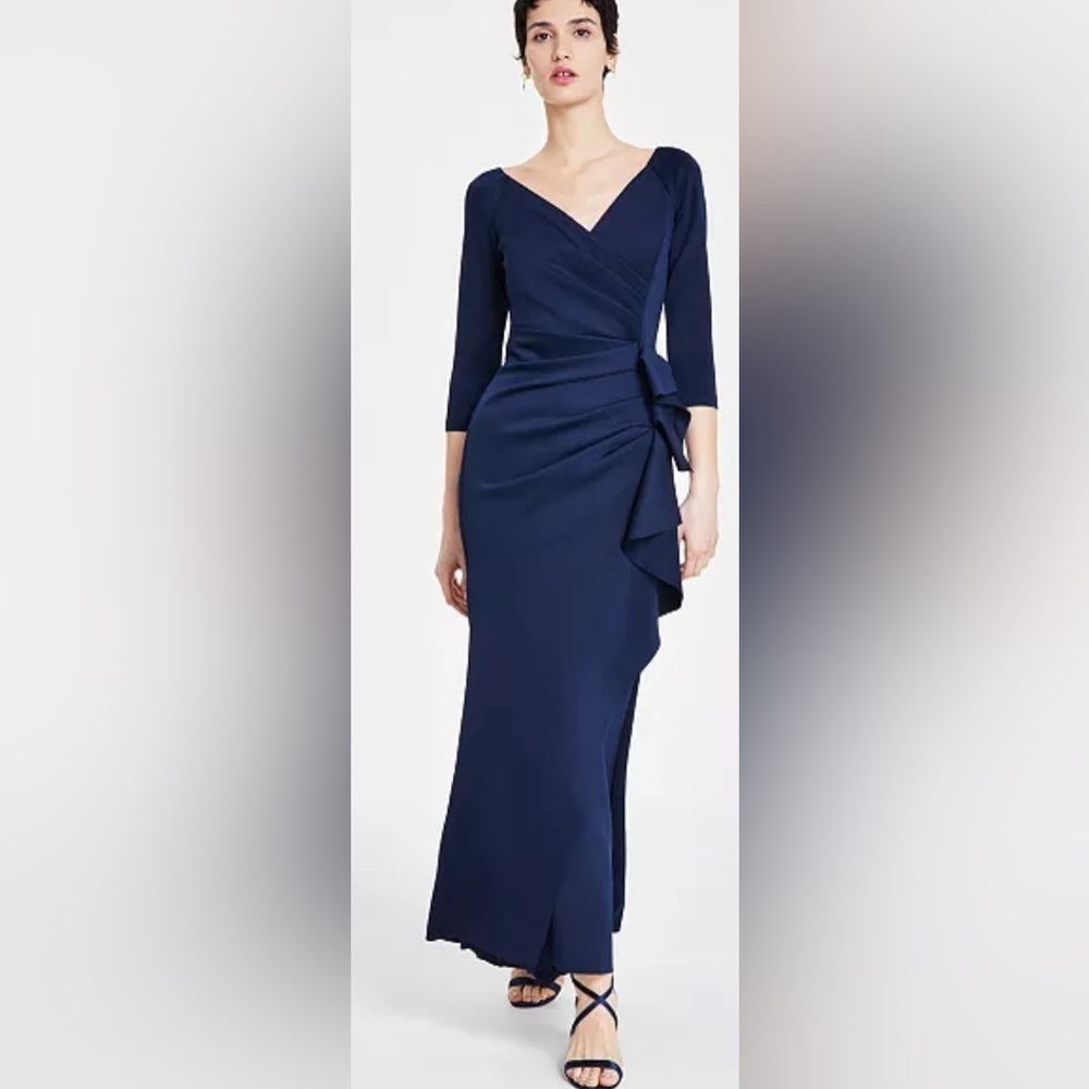 NWT Xscape Pleated Ruffled Gown size 8